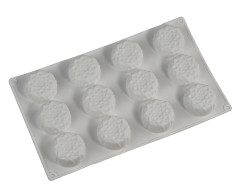 Силиконовая форма Снежинка 4,1 х 2 см, 12 ячеек