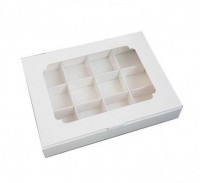 Коробка для 12 конфет 20 х 15,5 х 3 см с окном Белая