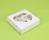 Коробка для 9 конфет 12 х 12 х 3 см Белая с сердцем