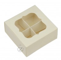 Коробка для 4 конфет 8 х 8 х 3,5 см с окном Белая